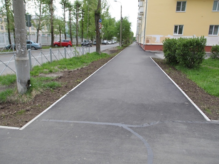 В Северодвинске приняли в эксплуатацию три новых тротуара
