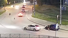 Водитель потерял колесо на шоссе в Петрозаводске