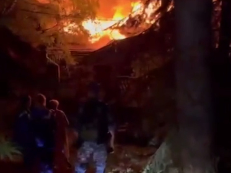 Росгвардейцы спасли людей при пожаре частного дома в Люберцах