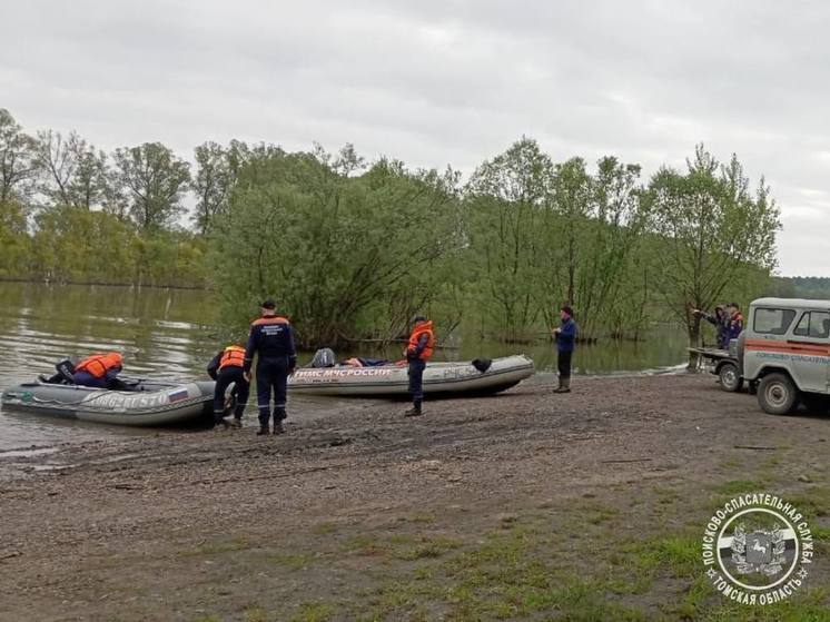 Водолазы искали тела двух мужчин в реке Обь между двух томских сел