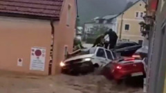 На австрийские города обрушилось сильное наводнение: видео от очевидцев