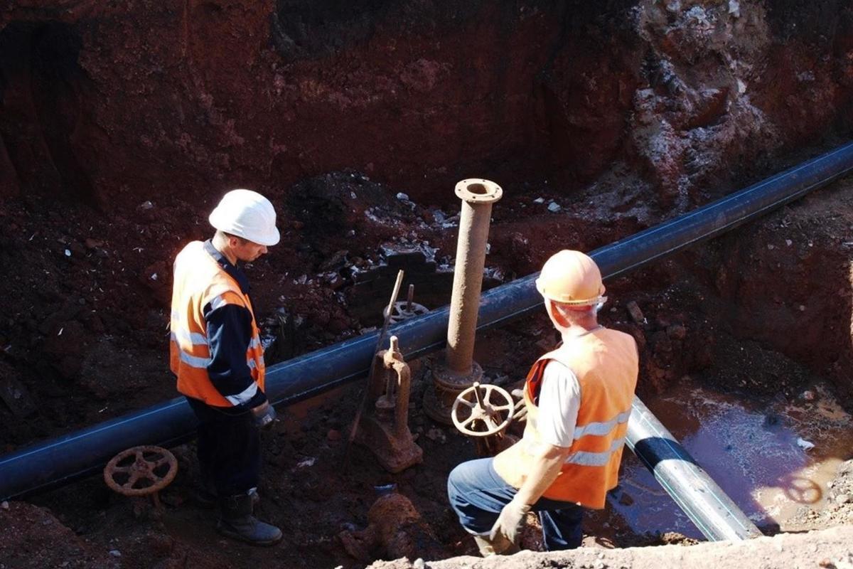 Работы по реконструкции системы водоснабжения проходят в Майме в рамках нацпроек