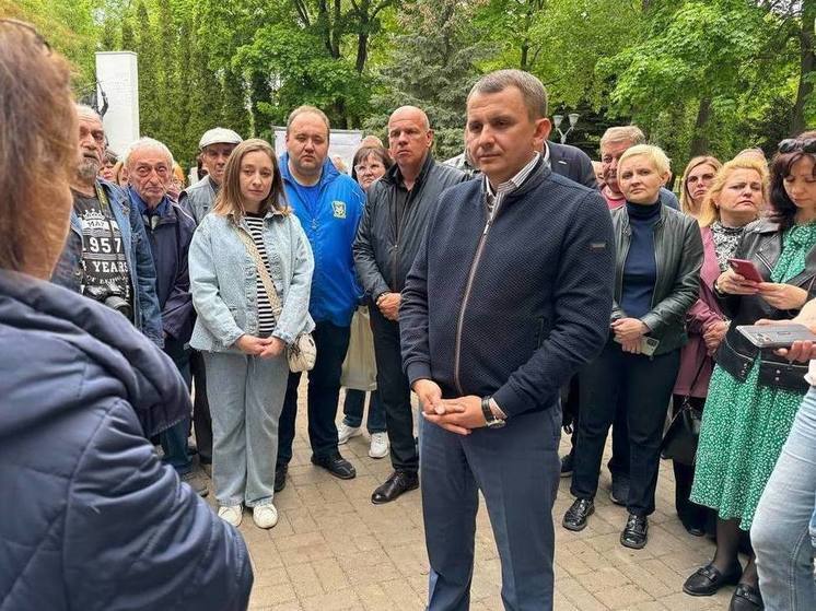 В Курске власти отказались  сносить деревья в парке Героев Гражданской войны