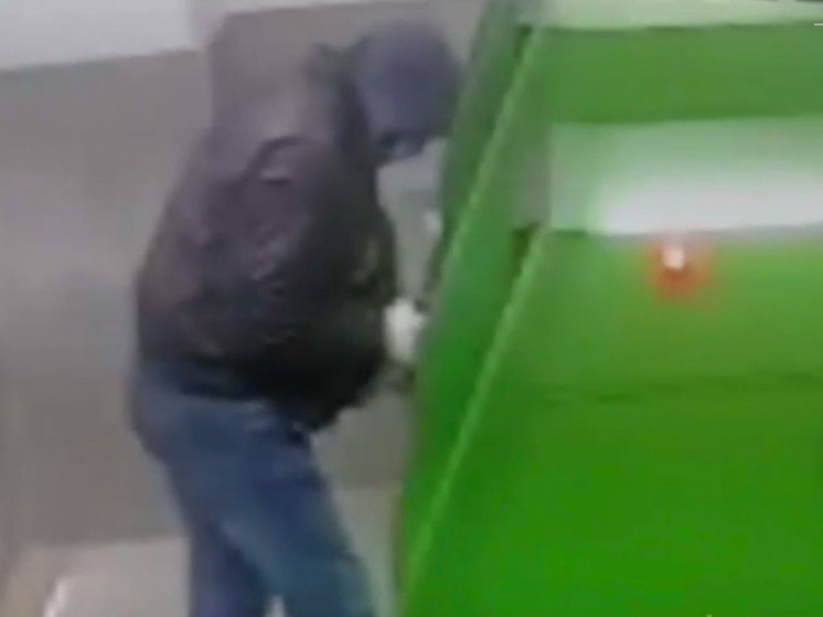 Полиция задержала жителя Мытищ за взлом банкомата