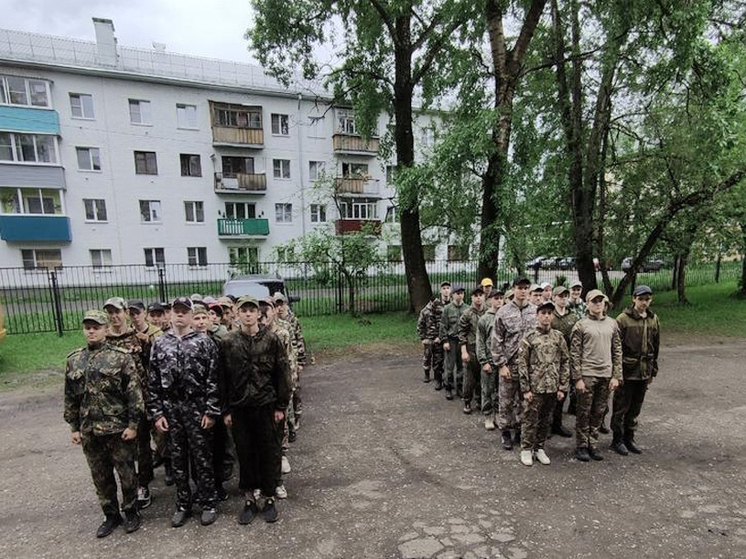 Слободские десятиклассники прошли военные сборы