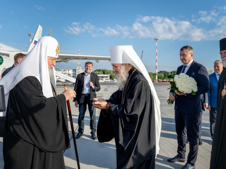 Патриарх Кирилл отметил, что Калининградская область развивается