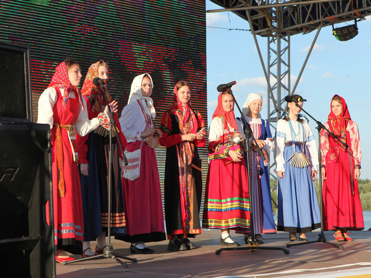 Перед пензенцами выступили ведущие фольклорные коллективы региона