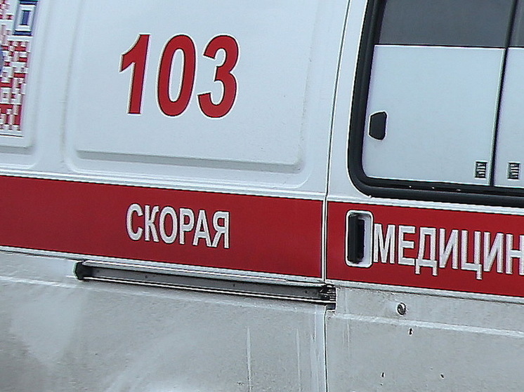 В Петербурге девушка впала в кому и умерла из-за татуировки