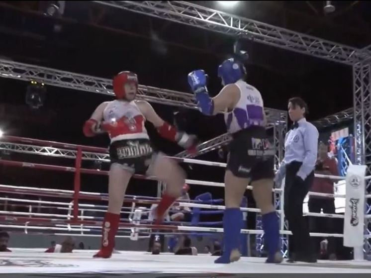 Два «золота» по тайскому боксу привезли спортсменки Ленобласти из Греции