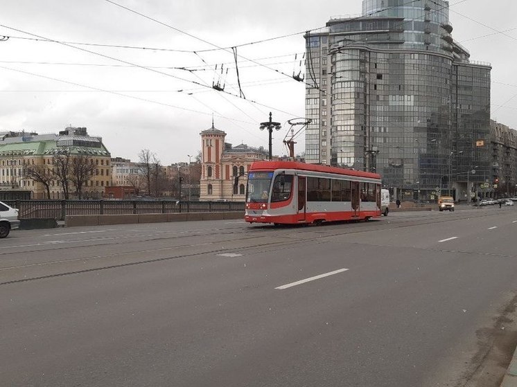 Петербуржцев предупредили об изменении движения транспорта из-за «Алых парусов»