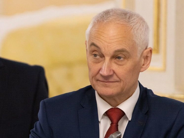 Белоусов встретился с военкорами, освещающими СВО