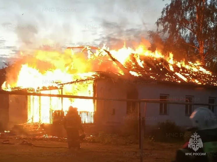 В Покровском районе из-за сигареты дотла сгорел жилой дом