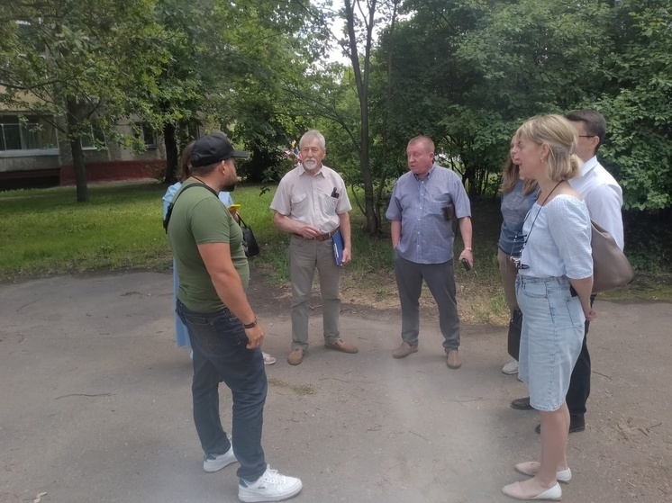 В Липецке на улице Ленина благоустроят дворовую территорию до середины июля