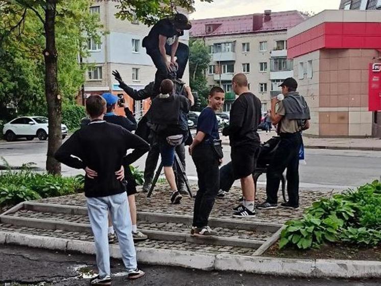 Болельщики брянского «Динамо» напали на бронзового фотографа
