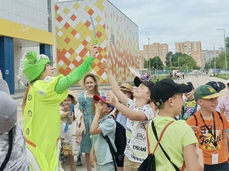 Свыше 900 летних лагерей открылись в школах Подмосковья