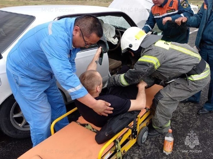 Два человека попали в больницу в Забайкалье после ДТП