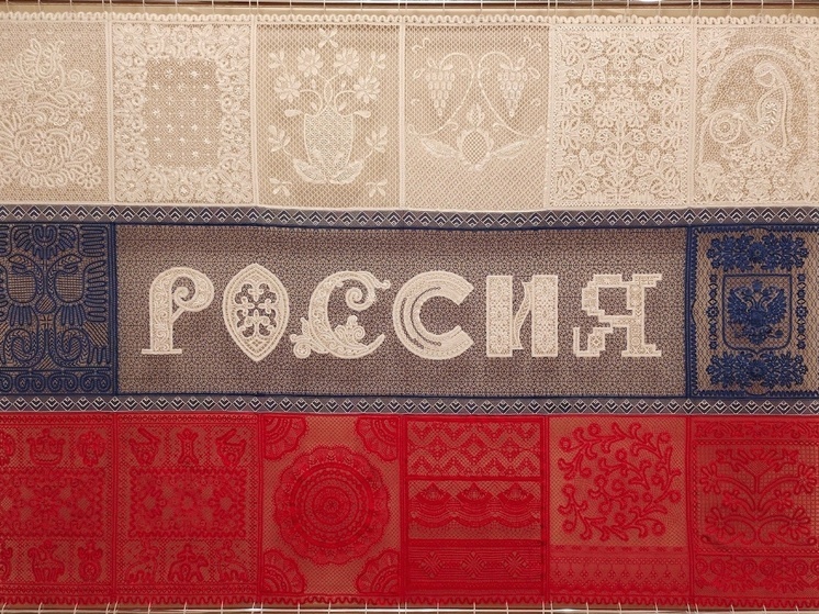 Уникальное панно «Кружево России» можно увидеть в Вологде