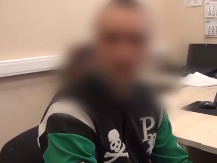 В Курске мужчина украл припаркованные велосипед и скутер