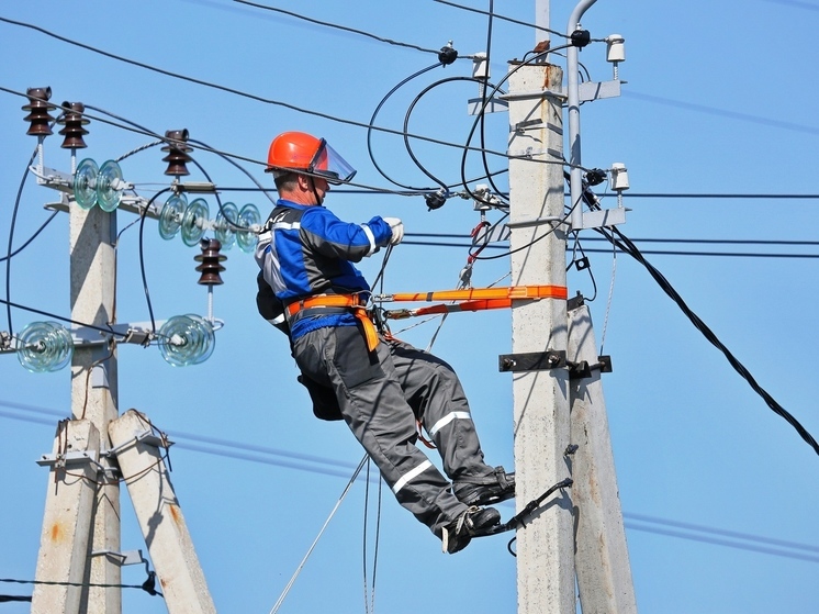 В Калмыкии отремонтируют линии электропередачи