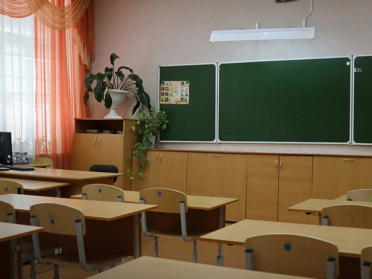 19 курских выпускников сдали ЕГЭ по русскому языку и математике на 100 баллов