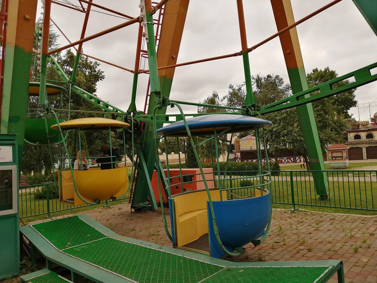 В парках развлечений Тамбовской области работают более 80 аттракционов