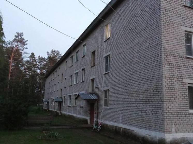 В поселке в Тверской области из окна выпал ребенок