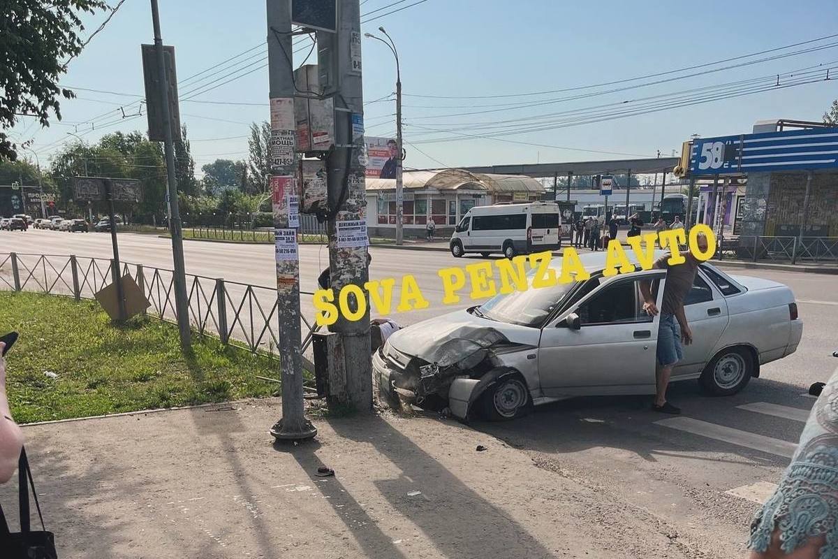 В Пензе легковушка сбила двух пешеходов рядом с автовокзалом - МК Пенза