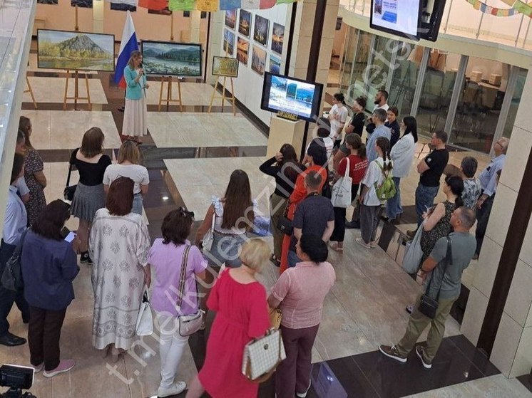 “Арт-Донбасс” представил выставку российских пейзажей