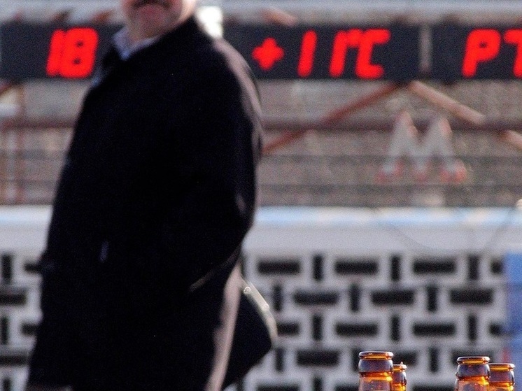 Охранника испанского НОК арестовали за эякуляцию в бутылки коллег