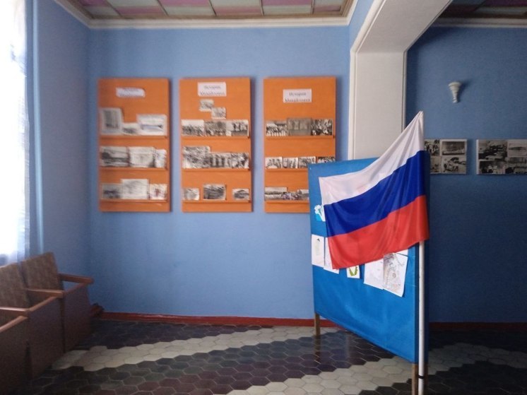 В Скадовском МО прошла акция "Государственный флаг в День России"