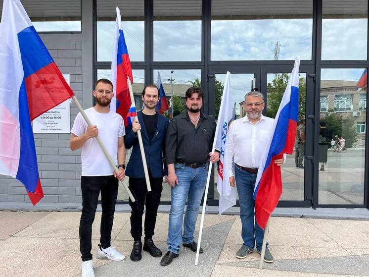 Эксперты клуба «Эльбрус — Новороссия» приняли участие в праздновании Дня России
