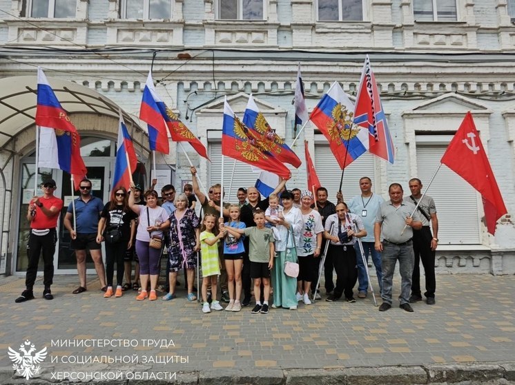 Сотрудники Министерства труда приняли участие в патриотическом автопробеге