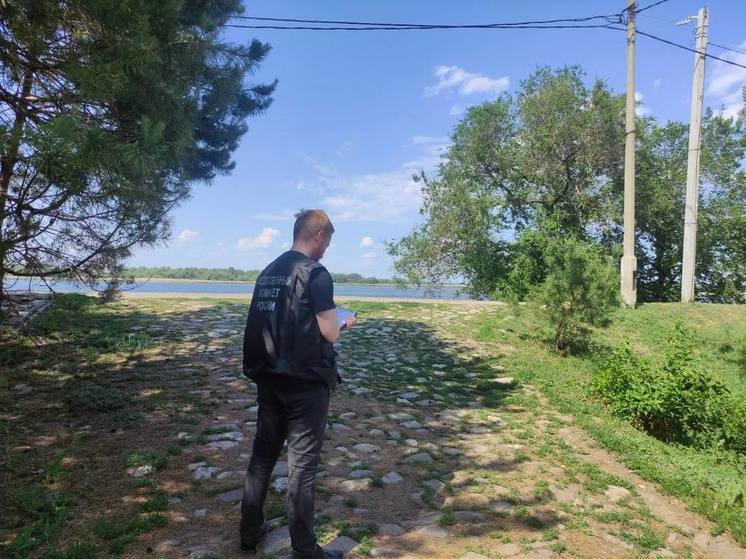 В Ровном в Волге плавало тело мужчины