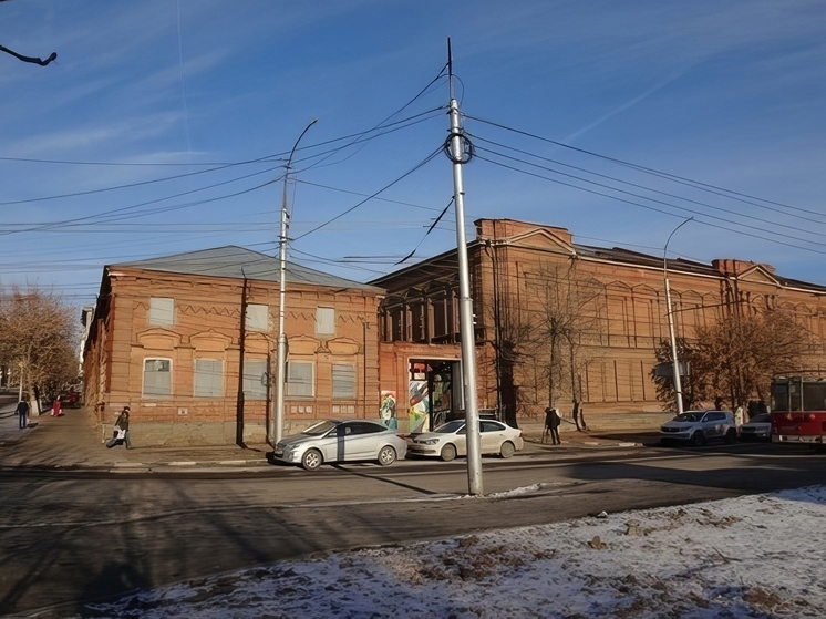 Летние кинопоказы стартуют на "Складах Рейнеке" в Саратове