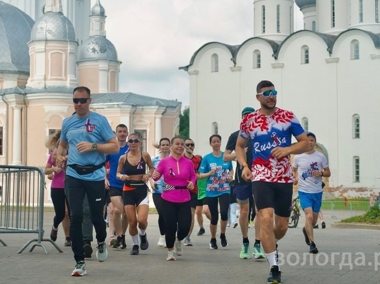 Праздничный забег «Наше Заречье» прошел в День России в Вологде