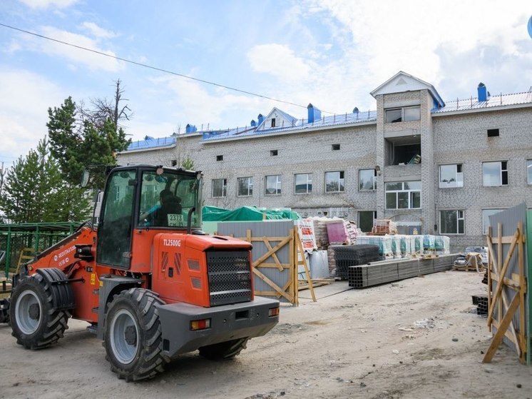 Инфекционное отделение в Ноябрьске готово на 35 %