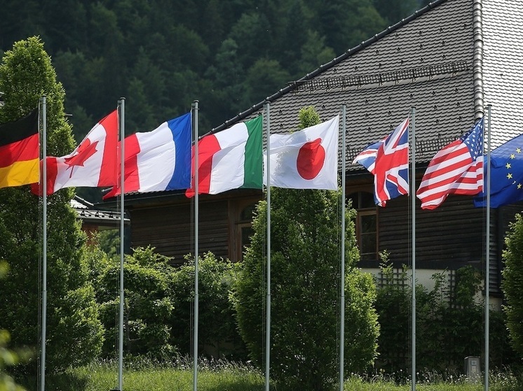 Nikkei: лидеры G7 по итогам итальянского саммита призовут к оказанию военной помощи Киеву