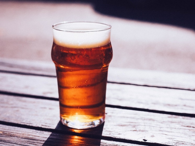 Мужчина купил крепкое пиво 15-летней девочке в Карелии