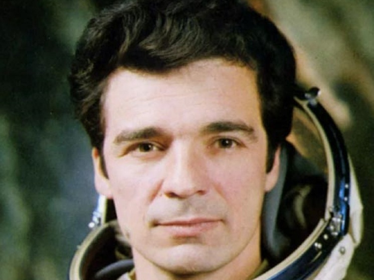 Умер герой СССР, летчик-космонавт Вячеслав Зудов