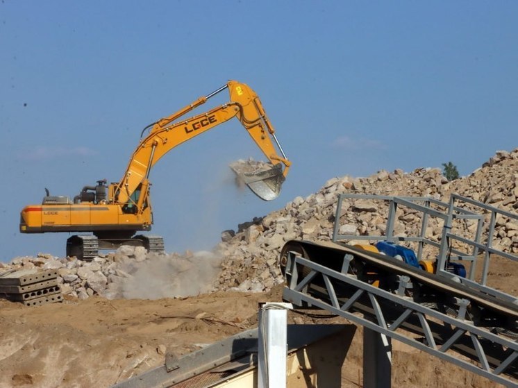 Пушилин запустил дробильно-сортировочную фабрику на Каранском заводе