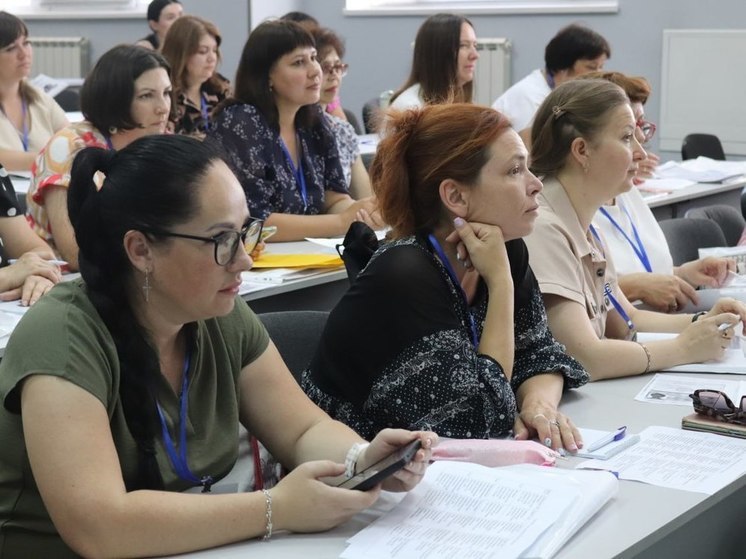 Учителя из Энергодара перенимают опыт подготовки школьников к ЕГЭ у севастопольских коллег