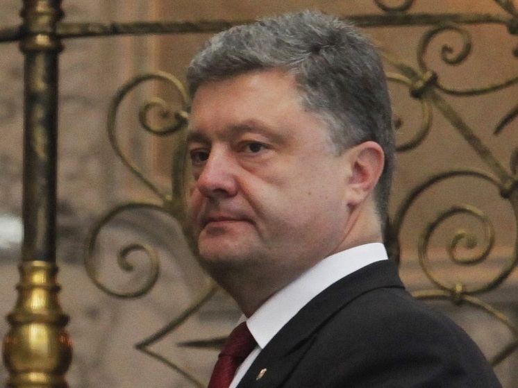 Экс-президент Украины Петр Порошенко считает, что ситуация в энергетической сфере страны близка к катастрофической