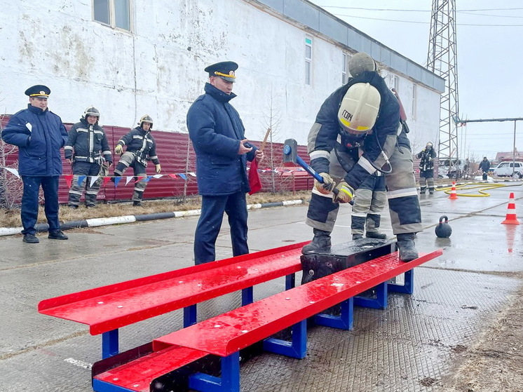 В Тазовском районе подвели итоги соревнований среди пожарных