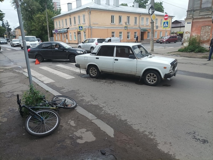 В Орле под колёса легковушки угодил 12-летний мальчик