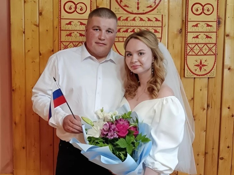 В Поморье 24 пары зарегистрировали брак в День России
