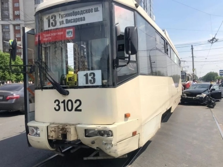 В Новосибирске сотрудники трамвайного депо пожаловались на "жуткие" условия работы