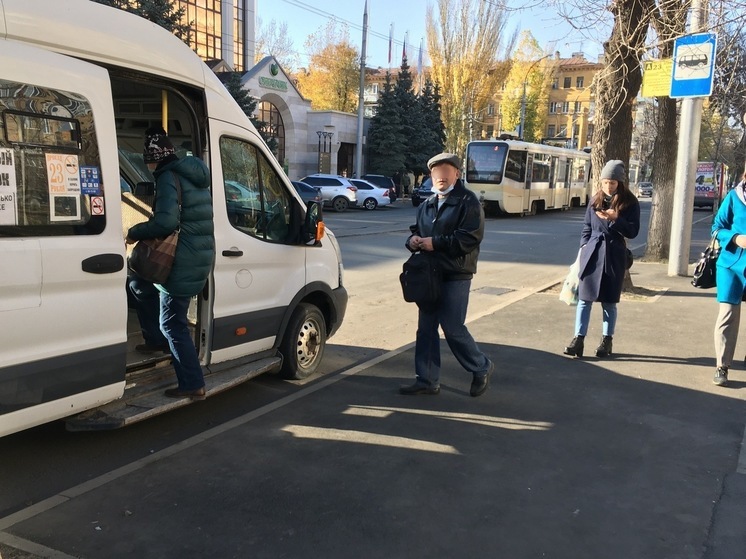 Спикер Саратовской думы отреагировал на травмирование школьницы маршруткой