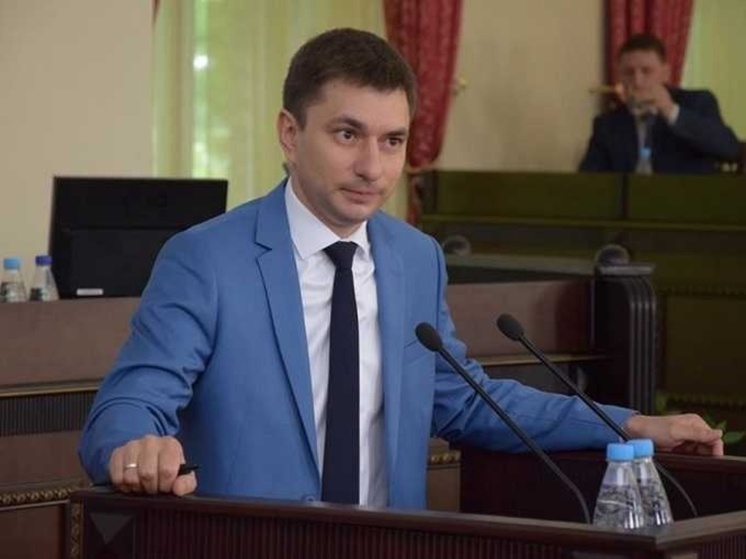 Замглавы администрации по экономике и финансам Шахты покидает пост
