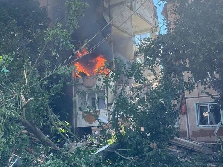 "112": на месте обрушения подъезда в Шебекино находятся люди