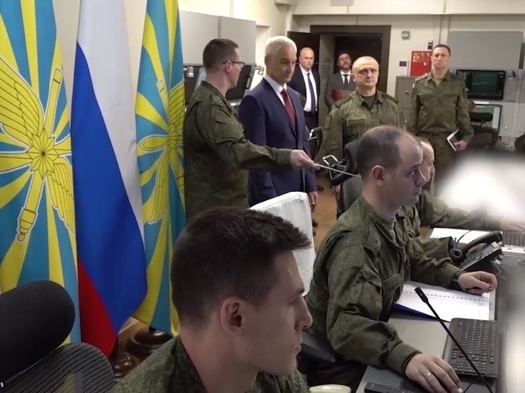 Минобороны: Андрею Белоусову рассказали о применении авиабомб с унифицированным модулем
